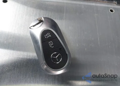 2025 Mercedes-Benz Glc 300 4Matic Suv z USA, uszkodzony, nr VIN W1NKM4HB2SF293693